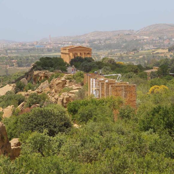 Monumenta di Fabrizio Plessi – Valle dei Templi