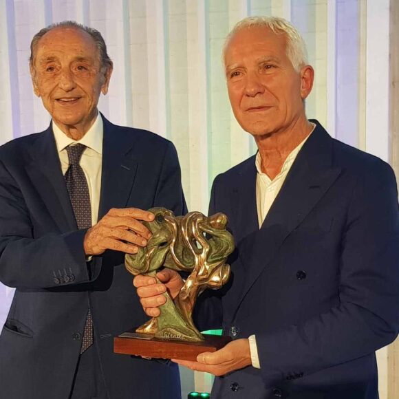 Doppio riconoscimento per il Prof. Emanuele