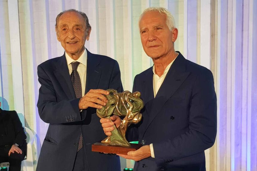 Doppio riconoscimento per il Prof. Emanuele