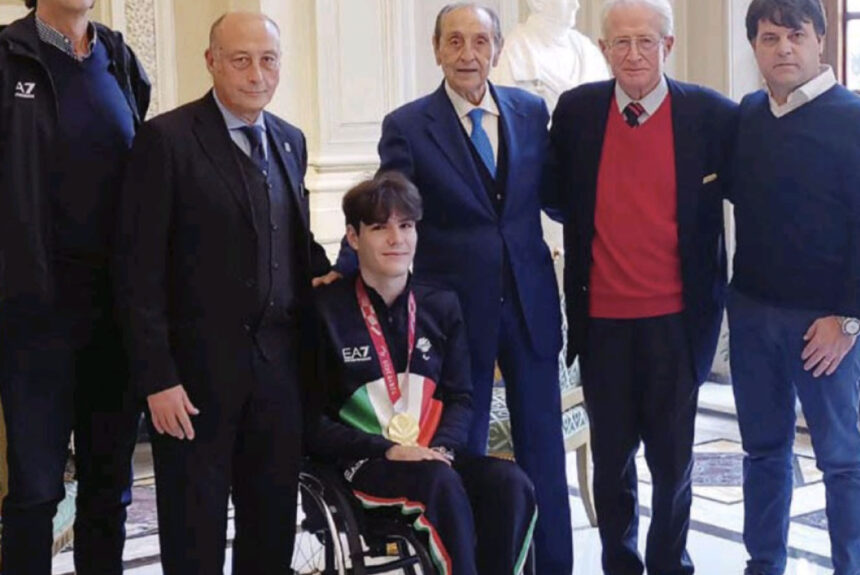 Il Presidente della Fondazione Terzo Pilastro – Internazionale, nonché Presidente Onorario della Polisportiva Lazio, Prof. Avv. Emmanuele F. M. Emanuele, ha ricevuto ieri presso la sede della Fondazione a Palazzo Cipolla a Roma il plurimedagliato atleta paralimpico, trionfatore a Tokyo, Antonio Fantin