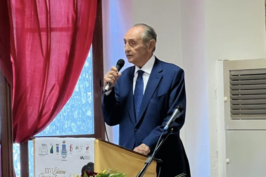 Il saluto del Prof. Emanuele alla cerimonia di chiusura del Premio Silone a Pescina