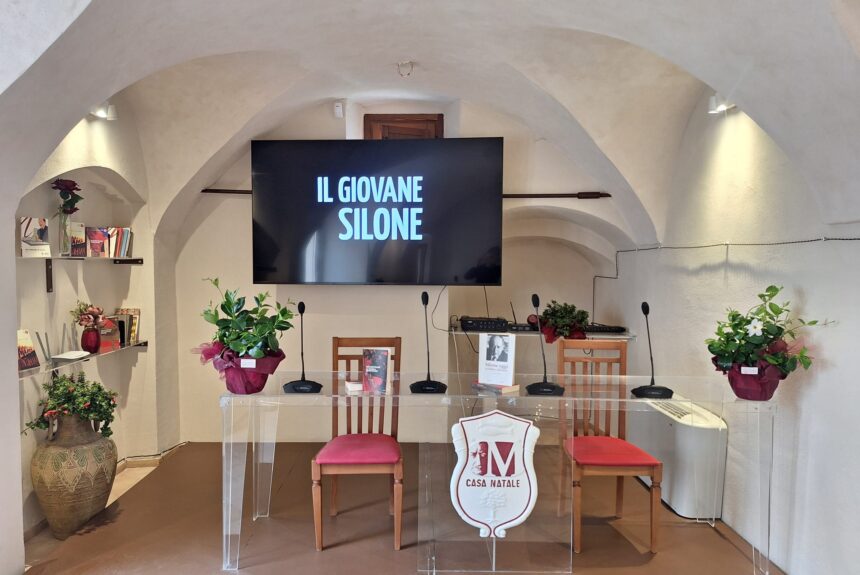 Sala Polifunzionale Emmanuele F.M. Emanuele nella Casa di Silone a Pescina_1 Intitolata al Prof. Avv. Emmanuele F. M. Emanuele la Sala Polifunzionale di Casa Silone a Pescina