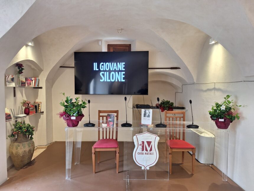 Sala Polifunzionale Emmanuele F.M. Emanuele nella Casa di Silone a Pescina_1 Intitolata al Prof. Avv. Emmanuele F. M. Emanuele la Sala Polifunzionale di Casa Silone a Pescina